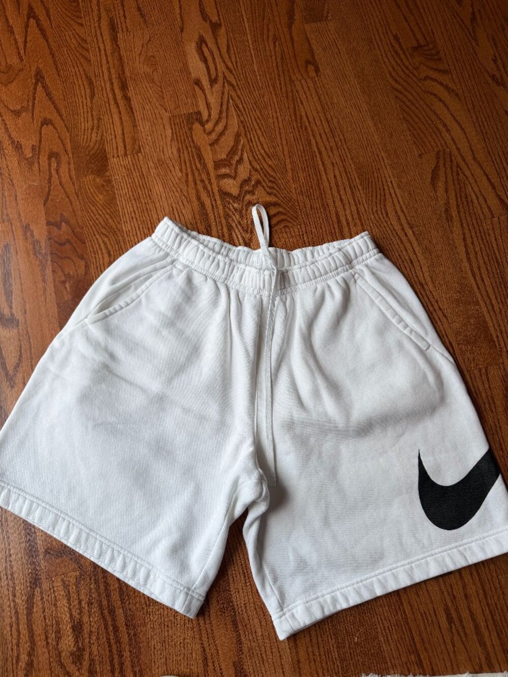 White Nike Men's SweatshortsLike New with back pocket and nike sign on the side